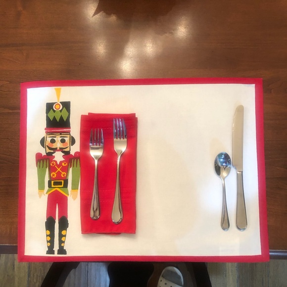 Soldier-6 Holiday Dinner Placemats❗️ - Picture 1 of 5
